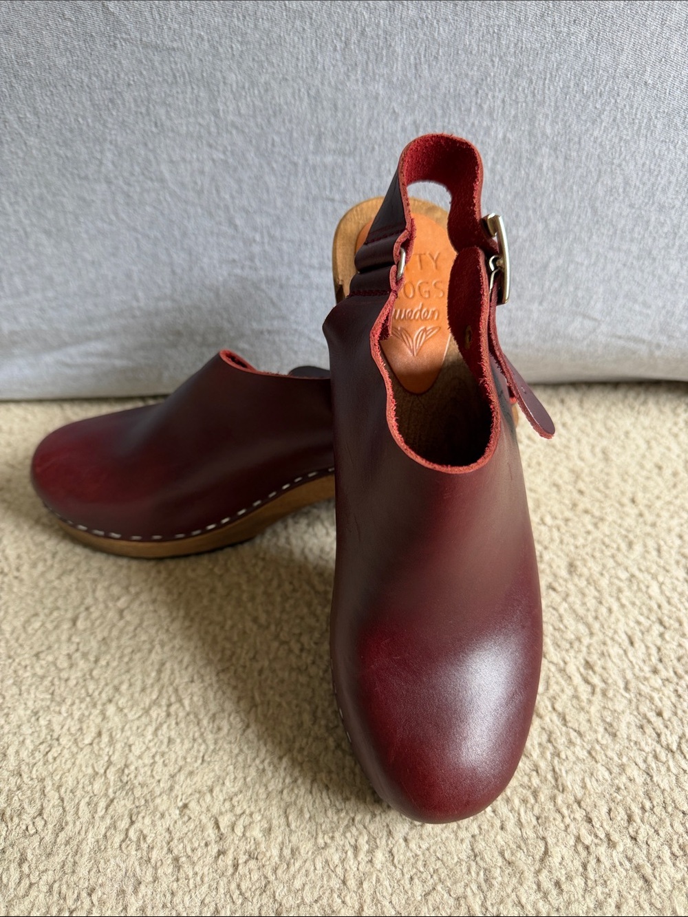 Slingback Kitty Clogs from Sweden Size 7.5